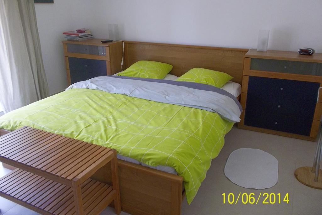 Bed and Breakfast Maprovencale Les Arcs-sur-Argens Zimmer foto